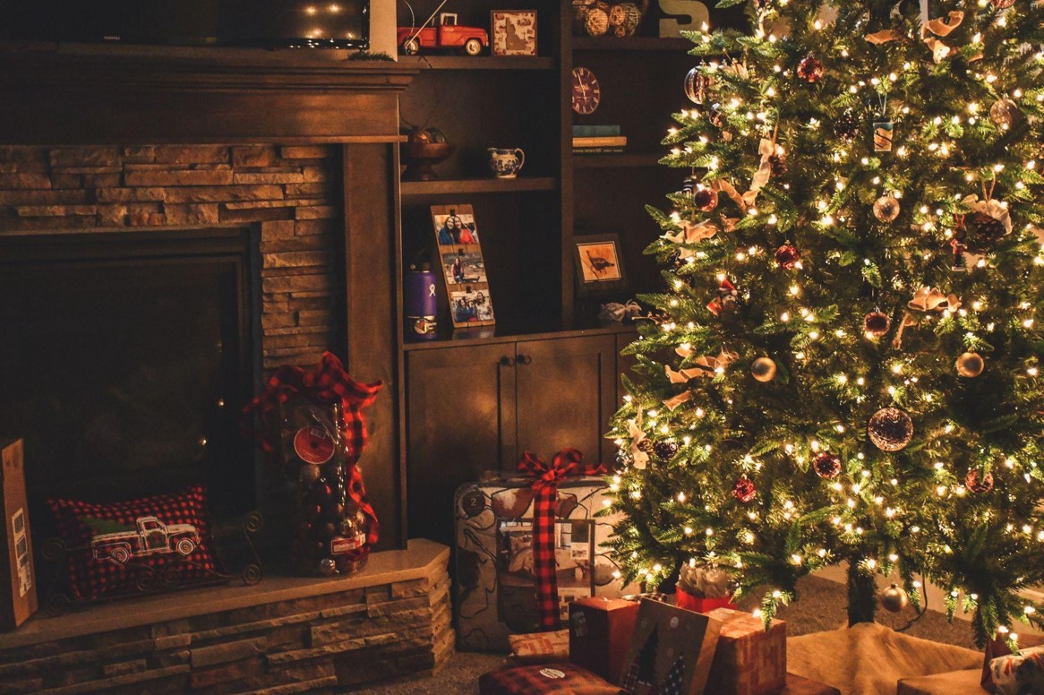 Meaningful Christmas Ornaments for Your Pre-Lit Tree